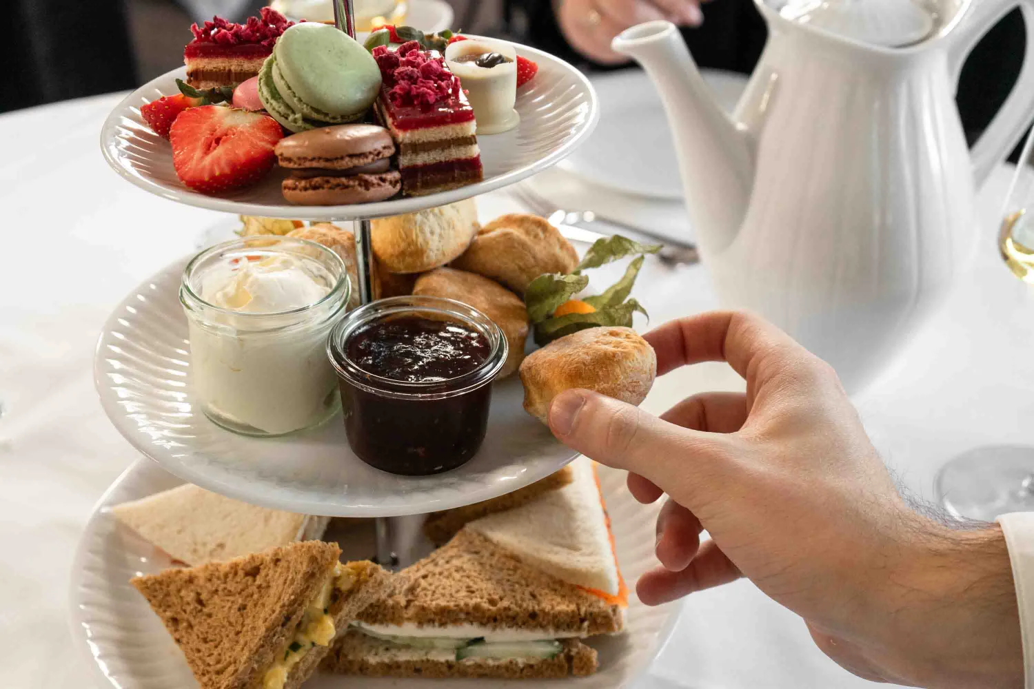 Afternoon Tea på Thorbjørnrud