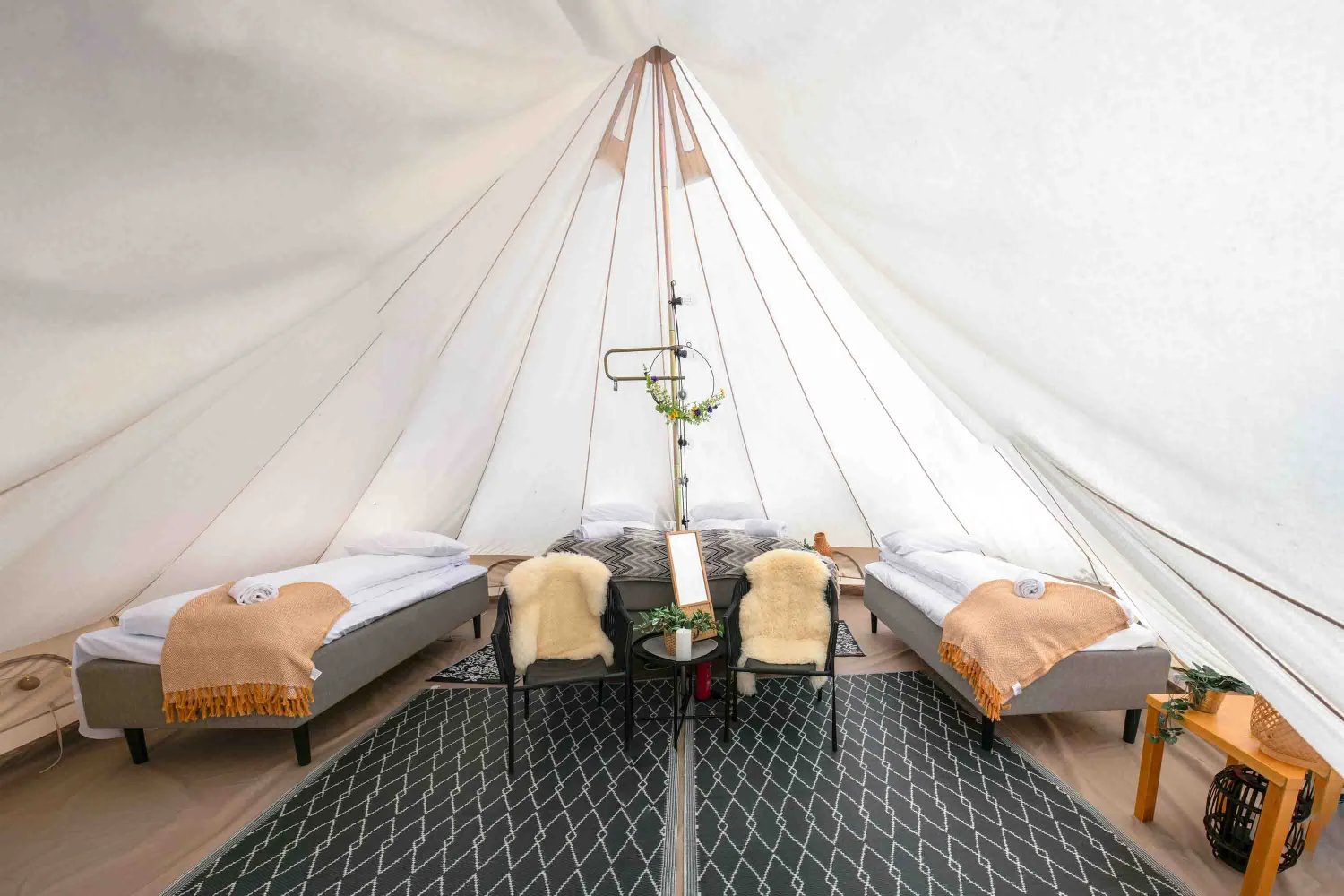 Interiøret i glampingteltet