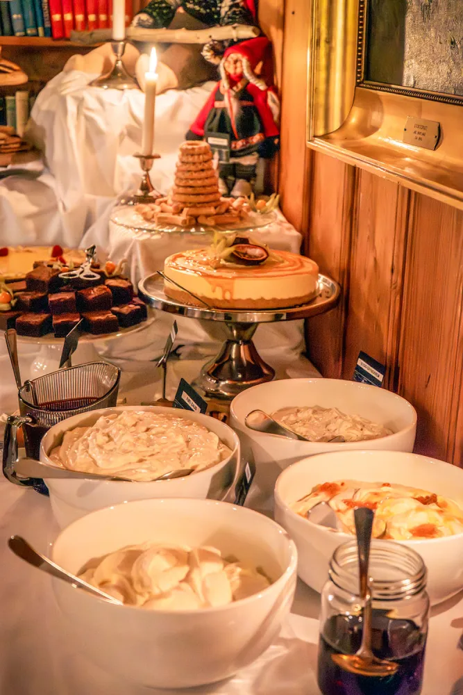 Julebord på Thorbjørnrud Hotell