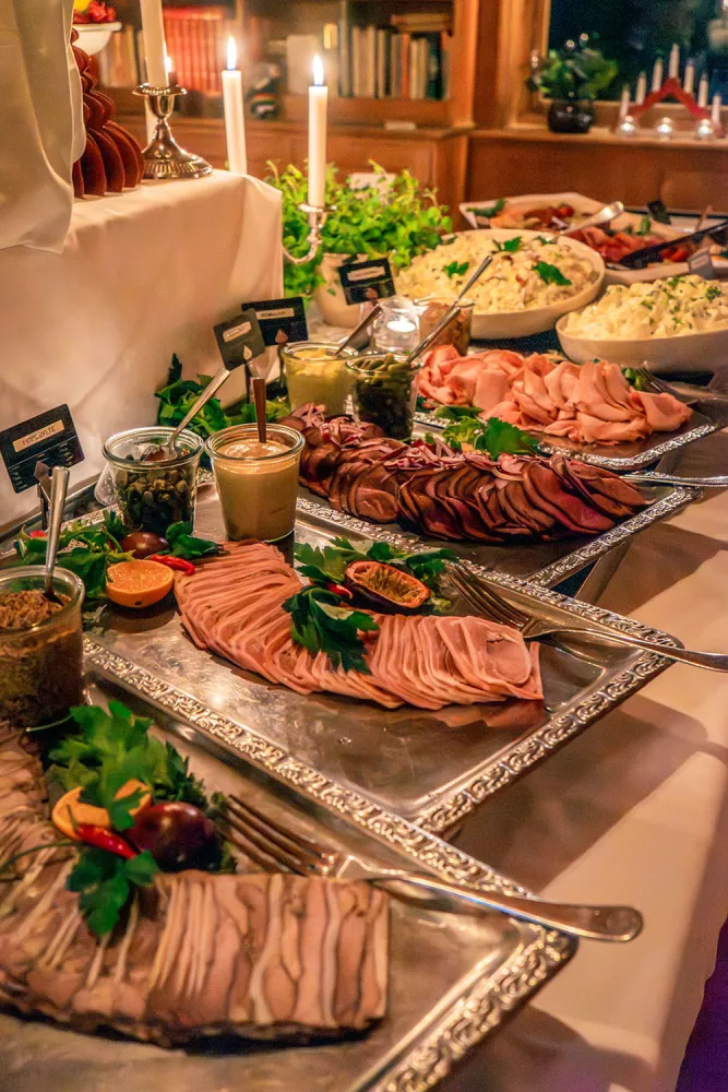 Julebord på Thorbjørnrud Hotell