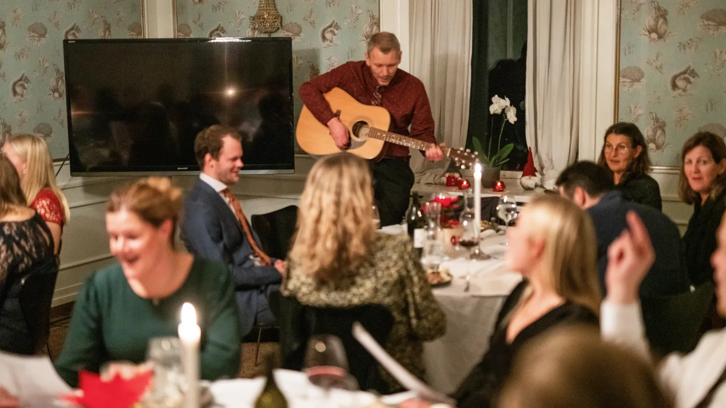 Gitar på Julebord