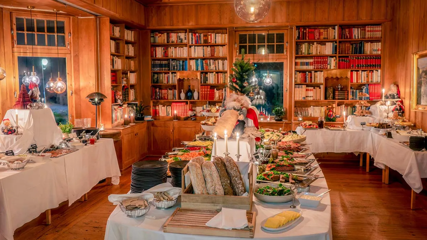 Julebuffet på Thorbjørnrud Hotell