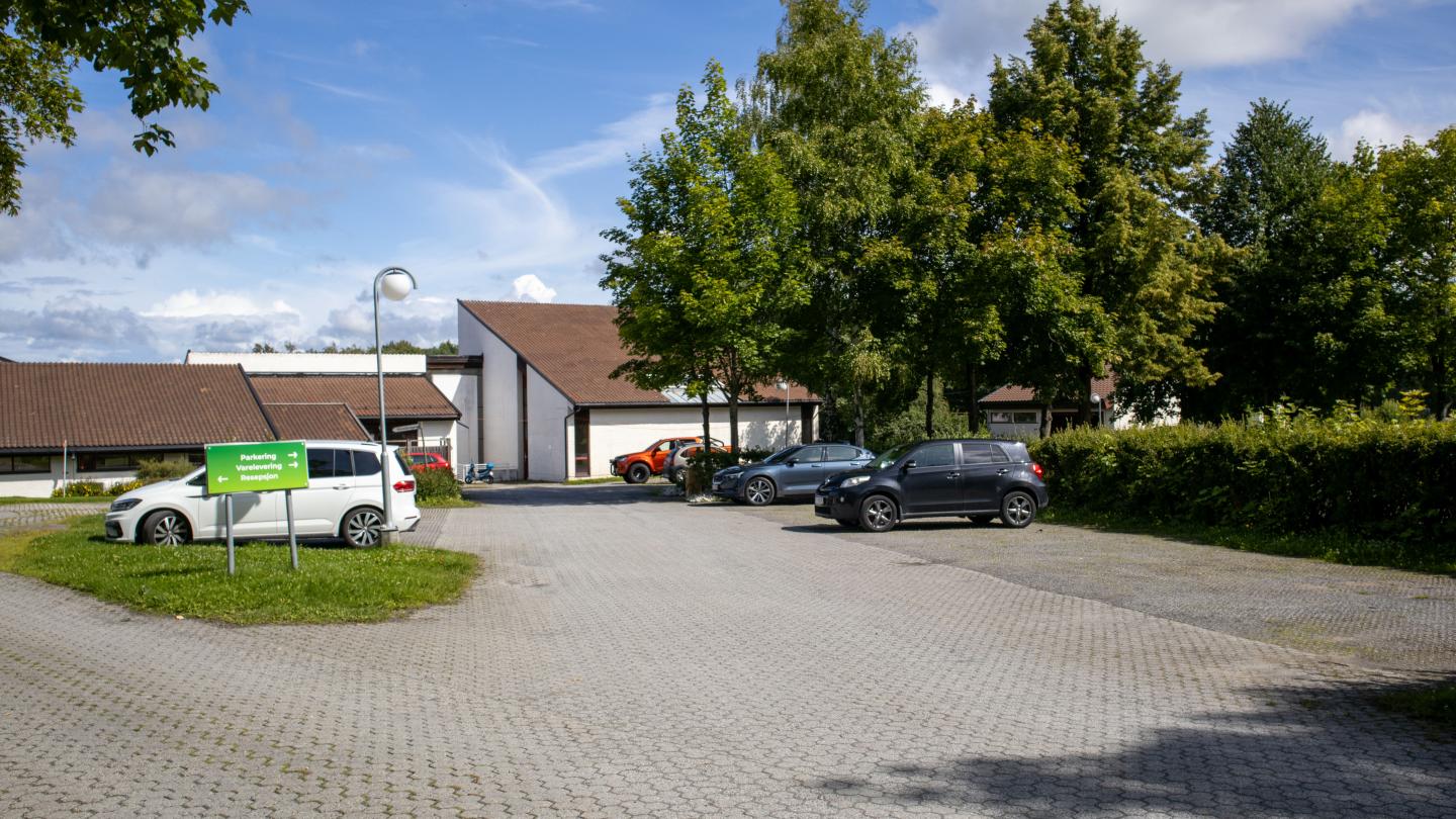 Parkeringsplass til Thorbjørnrud Hotell